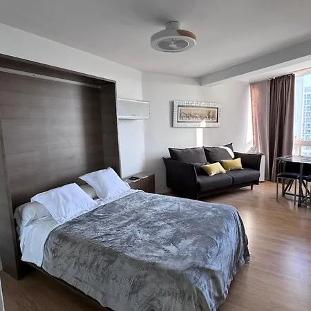 Puerto Marina Estudio Apartment *