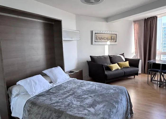 Puerto Marina Estudio Apartment *